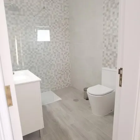 Apartment For 8 Lagos