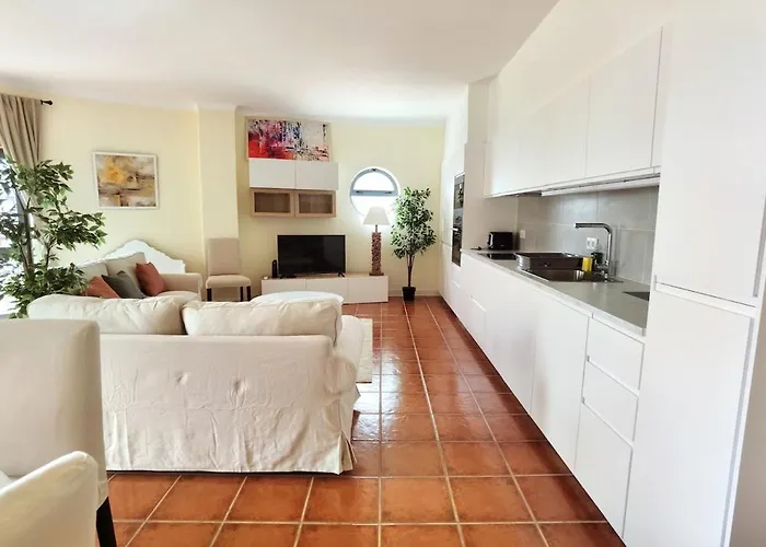 Apartment For 8 Lagos