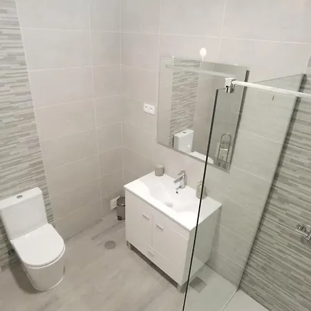 Appartement For 8 *