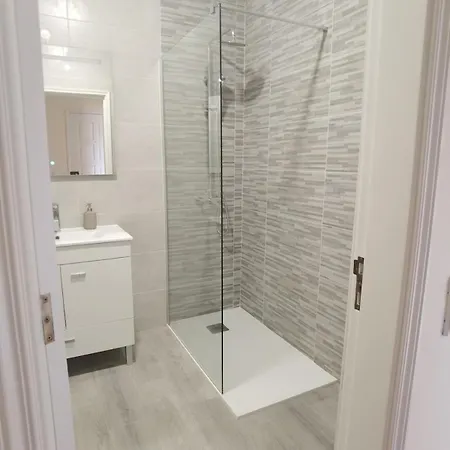 Appartement For 8 *